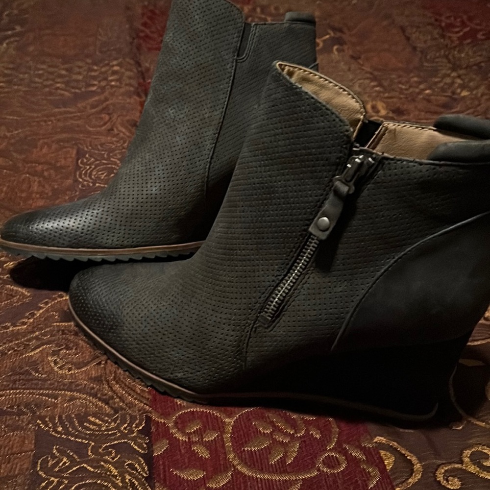 Naturalizer Soul Wedge Boots